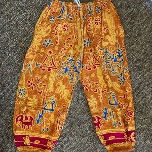 Boho fun patterned pants